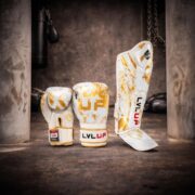 Pack LVL UP White & Gold (Guantes + Espinilleras)