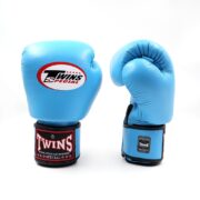 Guantes Twins Special Azul Cielo | Muay Thai y Boxeo | Cuero Genuino - Imagen 2